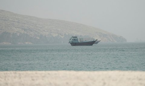 Hormuz gai thaashivefaivaa ulhandhuthah salaamai kurumuge masahkai medhukandaalaifi