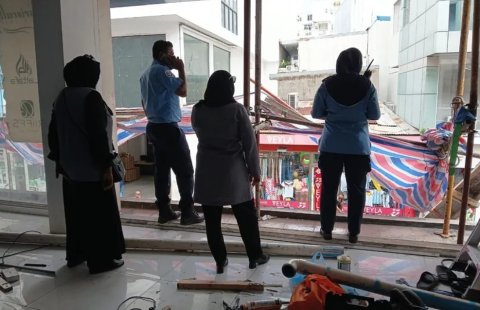 Male gai imaaraathakun meehun vettunu massalaigai kunfunyeh joorimanaa koffi