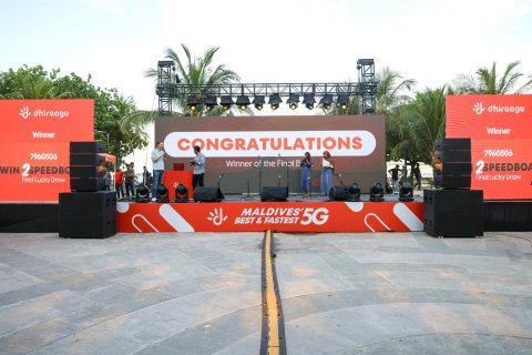 Dhiraagu win 2 speed boats promotion ge fahu naseebuveriyaa hovaifi