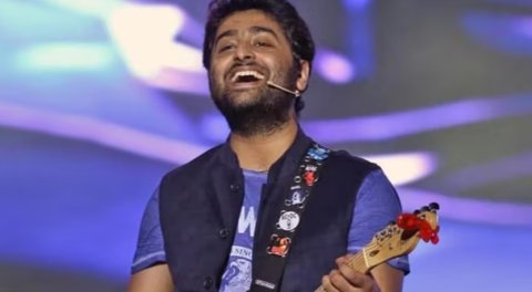 Supporterun gehlunas heyo: Delhi ge salaamathee baaru thakah Arijit ge faadu kiyun!
