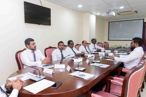 Memberunnah insuarance libun dhathive, allied majlis ah haaziru kuranee