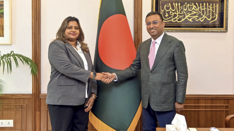 Bangladesh meehunah Raajje in ithuru vazeefaa ge furusathu dhinumah e gaumun edhefi