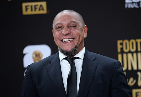 Roberto Carlos islaam vikamah dhekevey vaahakathah eyna dhogu koffi