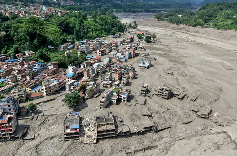 Nepal aa Tibet ah kurimathivi fenboduvumuge kaarisa gai 1,300 ahvure gina meehun gellijje