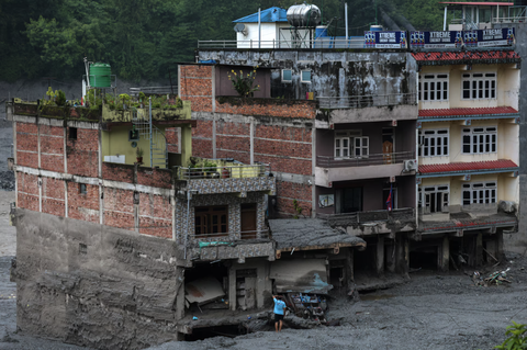 Fenboduvumuge kaarisaa ah fahu Nepal aaraasthukuran 5 billion dollar beynunvey