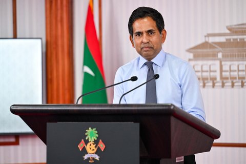 20 Aharu vefaivaa ulhandhu thah ageh dhinumah fahu dhaulathah naganee