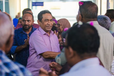 Fuggiri massalaigai Raees Yameen ah hukum ivvun mi mahuge 29 ah thaavalu koffi